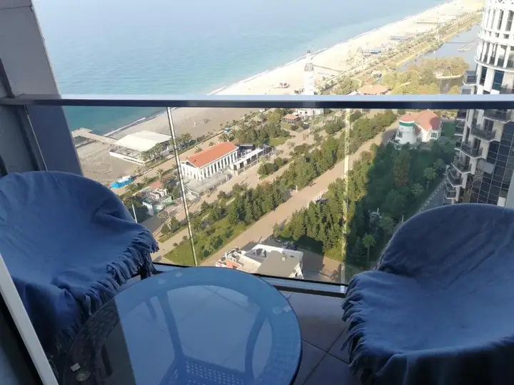 Батуми: Sea to sky beachfront studio apartment with stunning sea views in Batumi