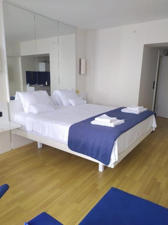 Батуми: Luxury ApartHotel in ORBI CITY Sea View