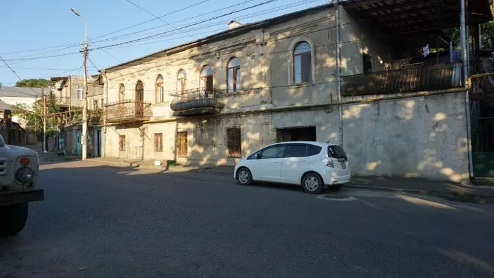 Кутаиси: Nika's Guesthouse