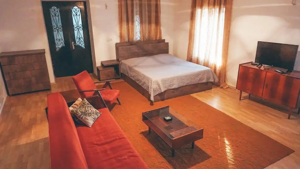 Кутаиси: Nika's Guesthouse