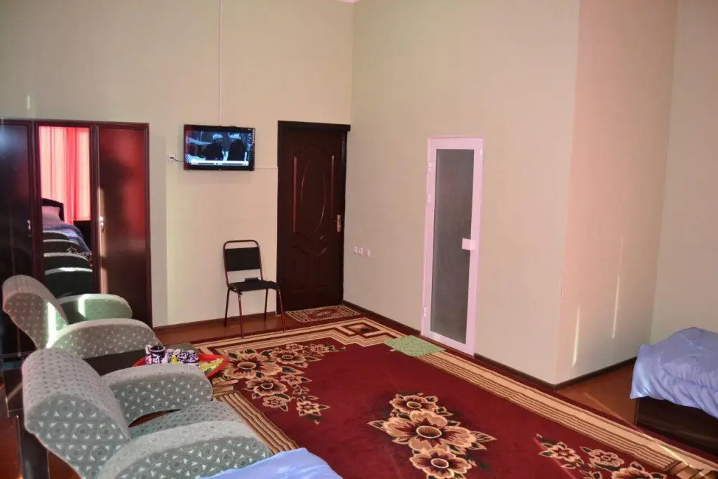 Карши: Yetuk Kelajak Hotel