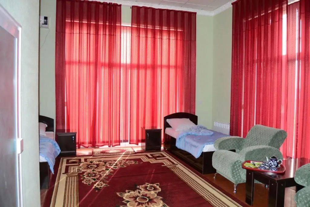 Карши: Yetuk Kelajak Hotel