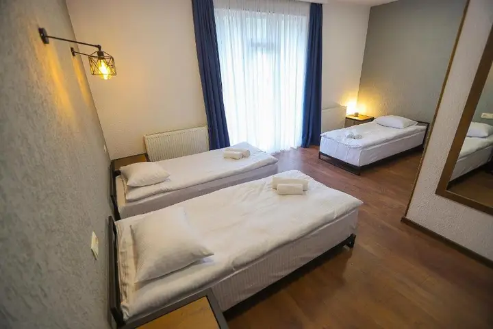 Степанцминда: Sno Inn Kazbegi