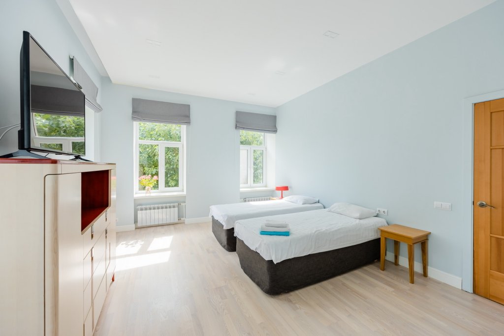 Санкт-Петербург: Апартаменты a.m. Rooms Petrovskiy Apartments с видом на реку
