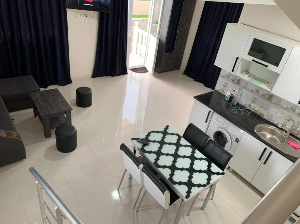 Уреки: Villa MATE