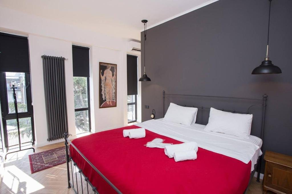 Тбилиси: Wehost Apartment Left Bank