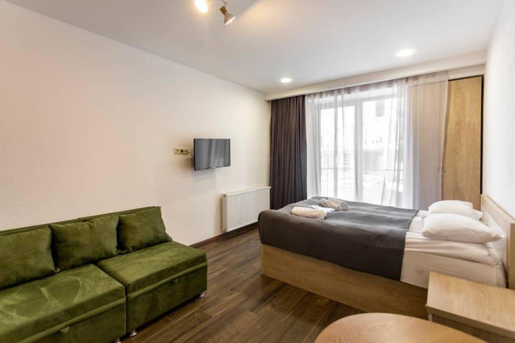 Гудаури: Spacious and Stylish Apartment. In New Gudauri