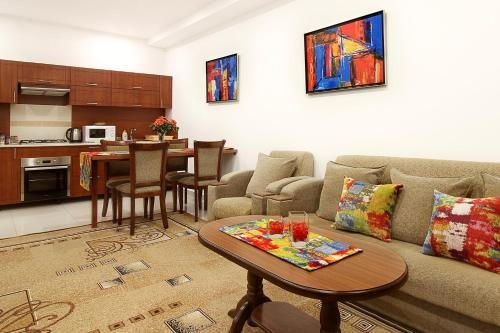 Ереван: Luxe apartment in Arami street