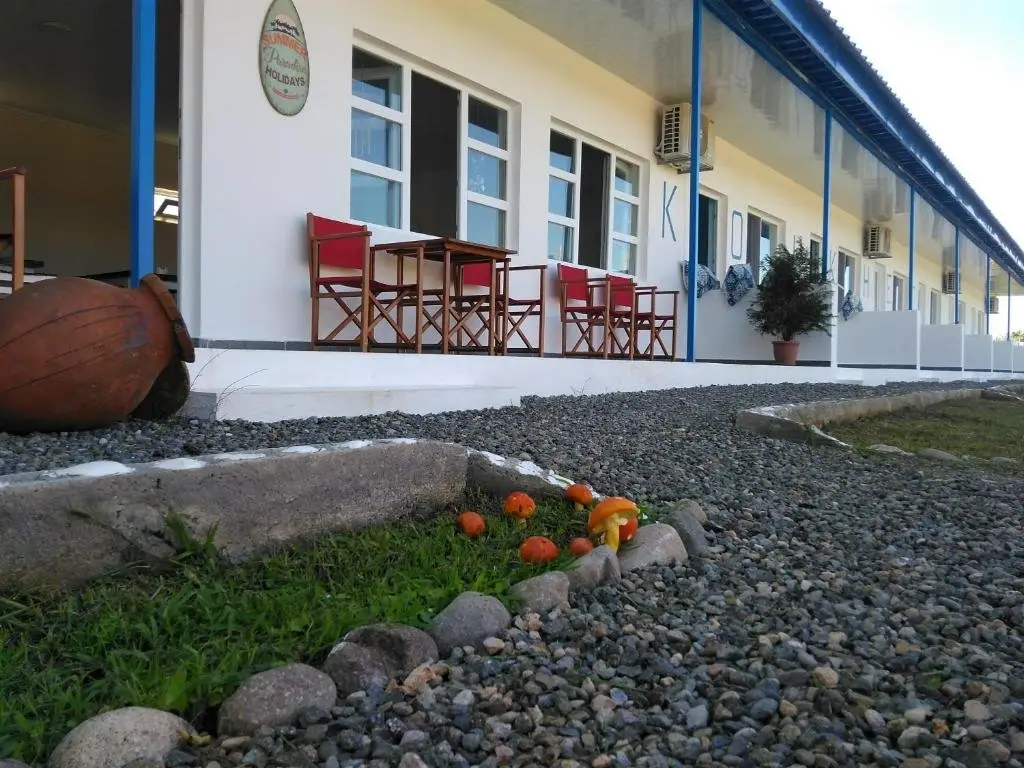 Григолети: KOLKHETI JIBO Beach