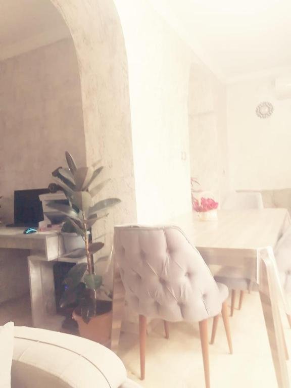 Кобулети: Zurabis apartament