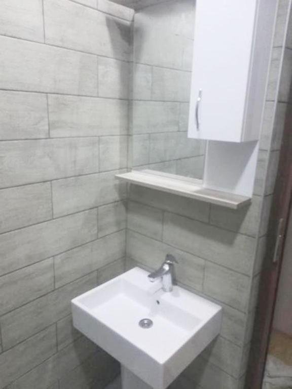 Кобулети: Zurabis apartament