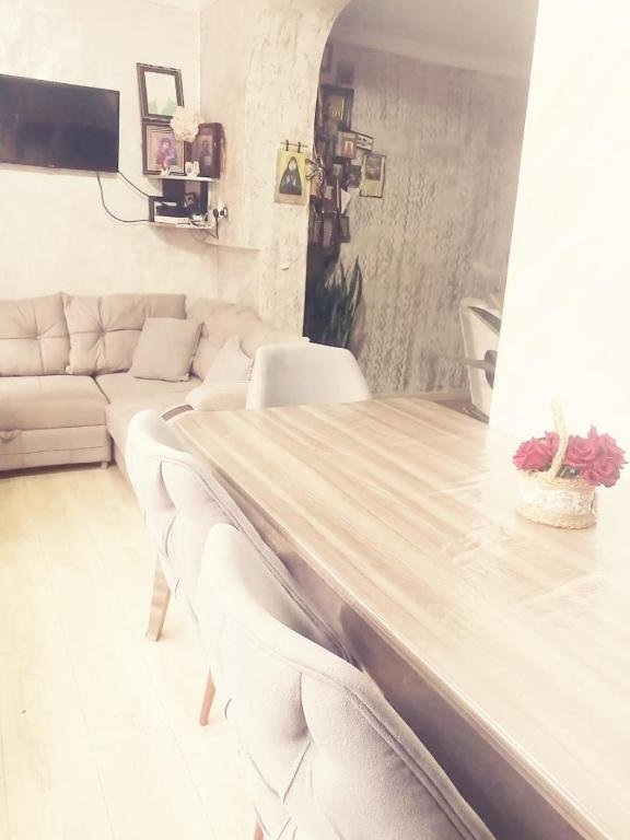 Кобулети: Zurabis apartament