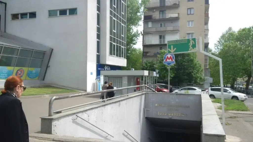 Тбилиси: COMFORT AREA near metro vazha-pshavela
