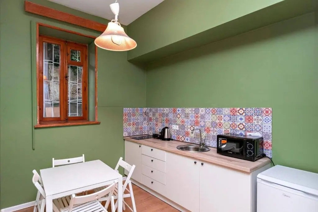 Тбилиси: Cozy &unique 2BR apt in historic part of Tbilisi on Lado Asatiani 60 Street
