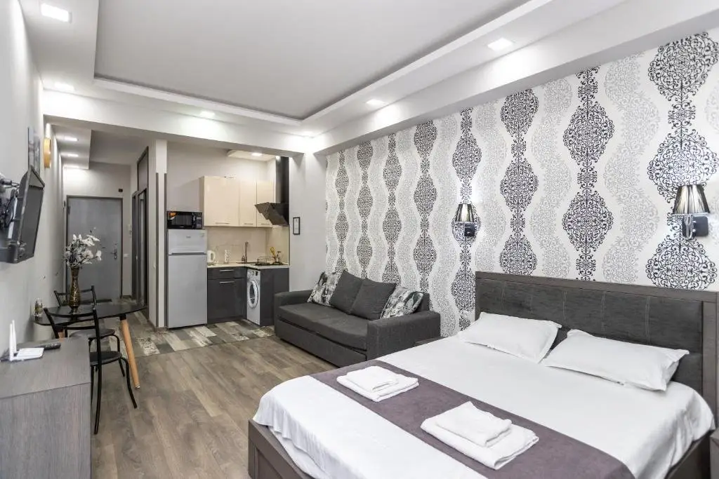 Тбилиси: Golden Room Apartments 04