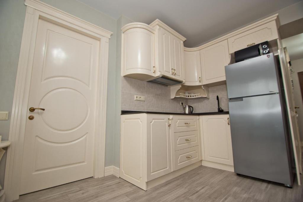 Батуми: Holiday Batumi Apartments.1714
