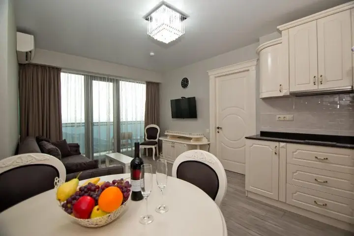 Батуми: Holiday Batumi Apartments.1714