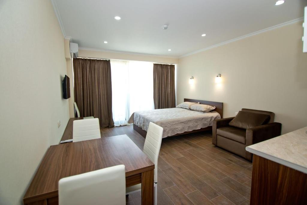 Батуми: Holiday Batumi Apartment.2719