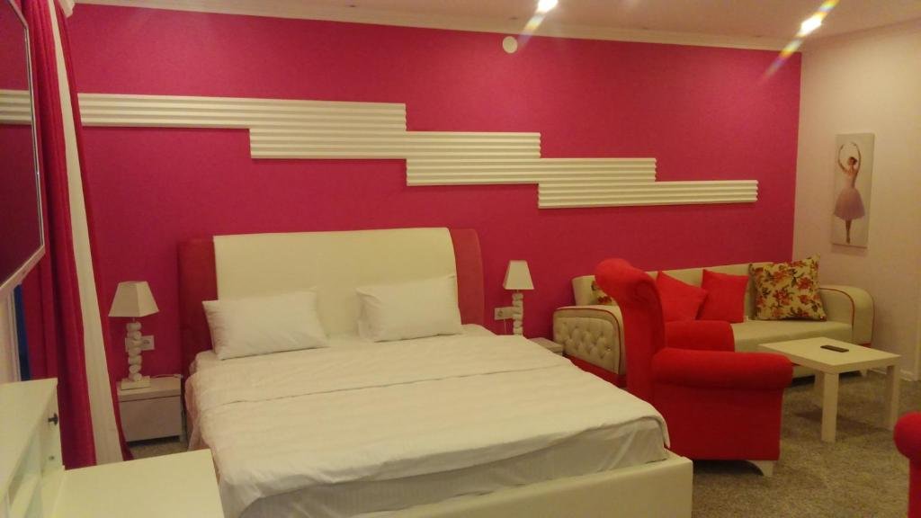Тбилиси: Pink Apartment near Airport
