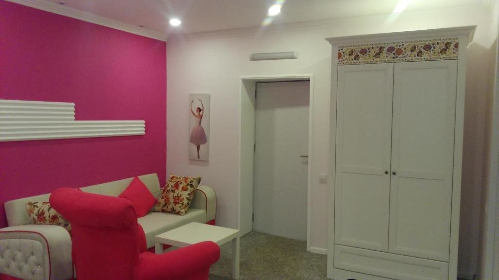 Тбилиси: Pink Apartment near Airport