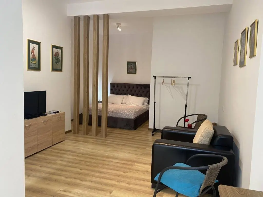 Тбилиси: City Center Apart with Garden AC Near Metro