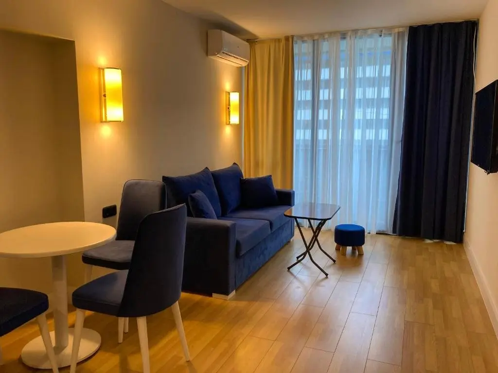 Батуми: Apart Hotel ORBI CITY Twin Towers 49 th floor