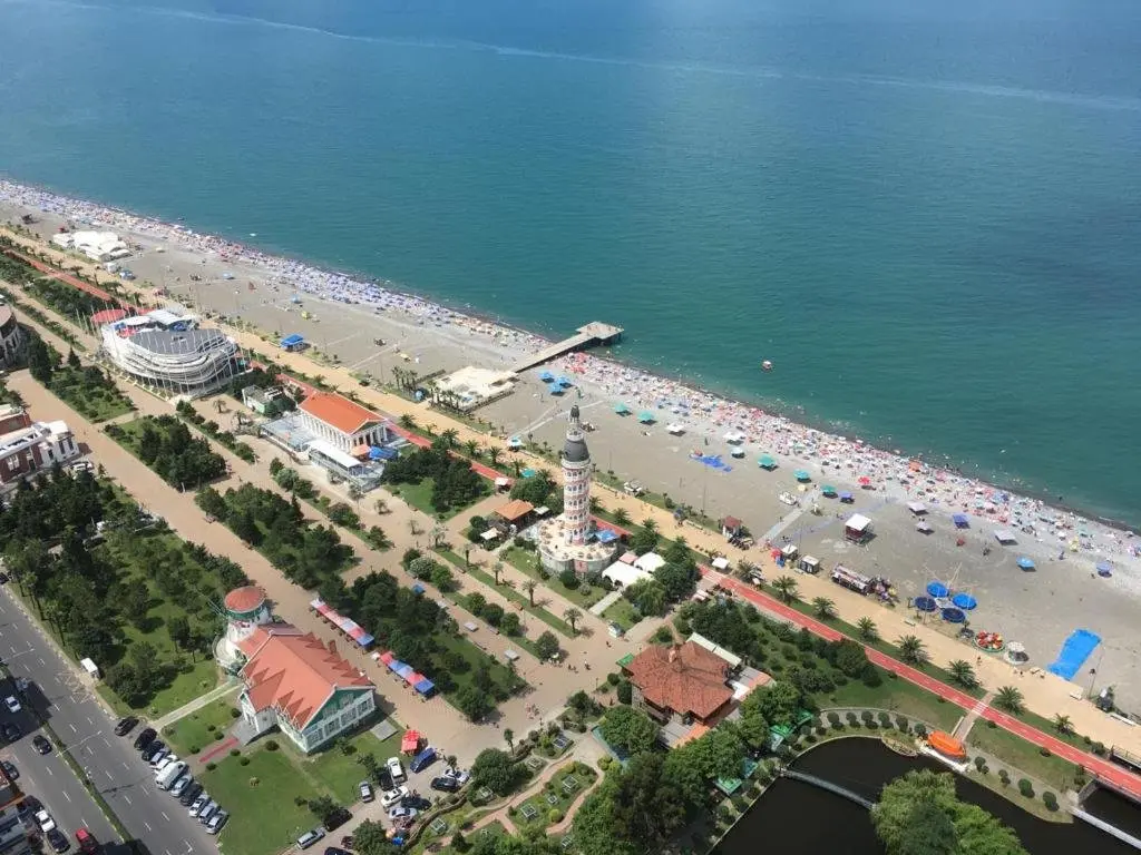 Батуми: Apartamenty s vidom na more i gory Sherif Himshiashvili 7b Orbi City