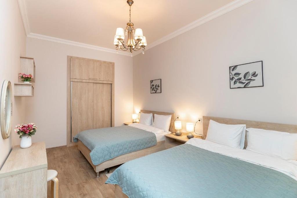 Тбилиси: Proper Apartments New Design 1BR Apt 2 min Liberty Square