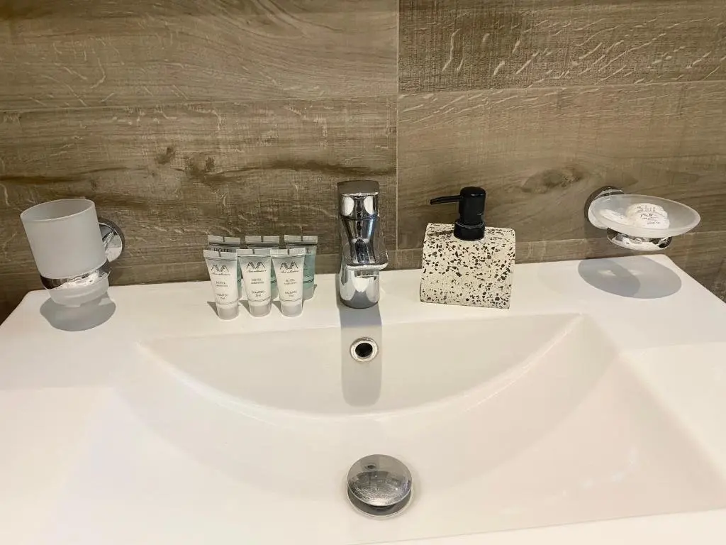 Тбилиси: 2Bedroom bright and quiet apartment in center