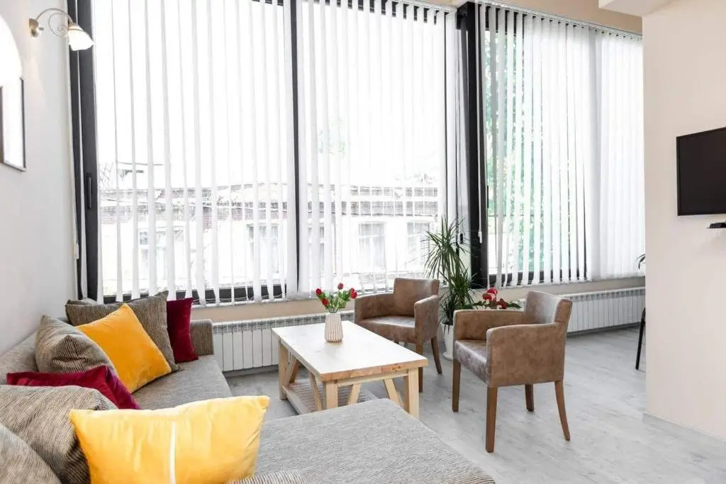 Тбилиси: 2Bedroom bright and quiet apartment in center