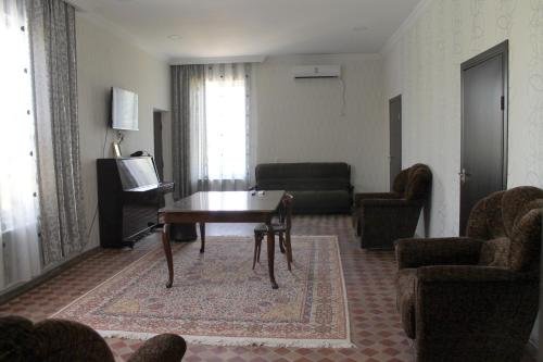 Сигнахи: Guest House Qedeli