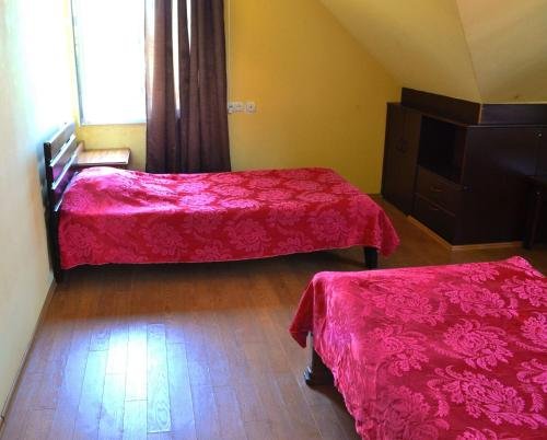 Уреки: Hotel Nina