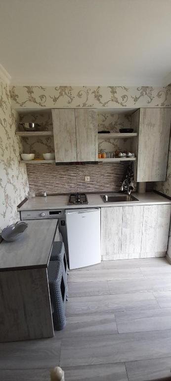 Боржоми: Eco Hotel Borjomi
