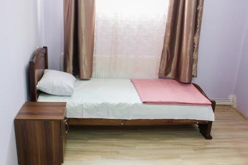 Гори: Gori House