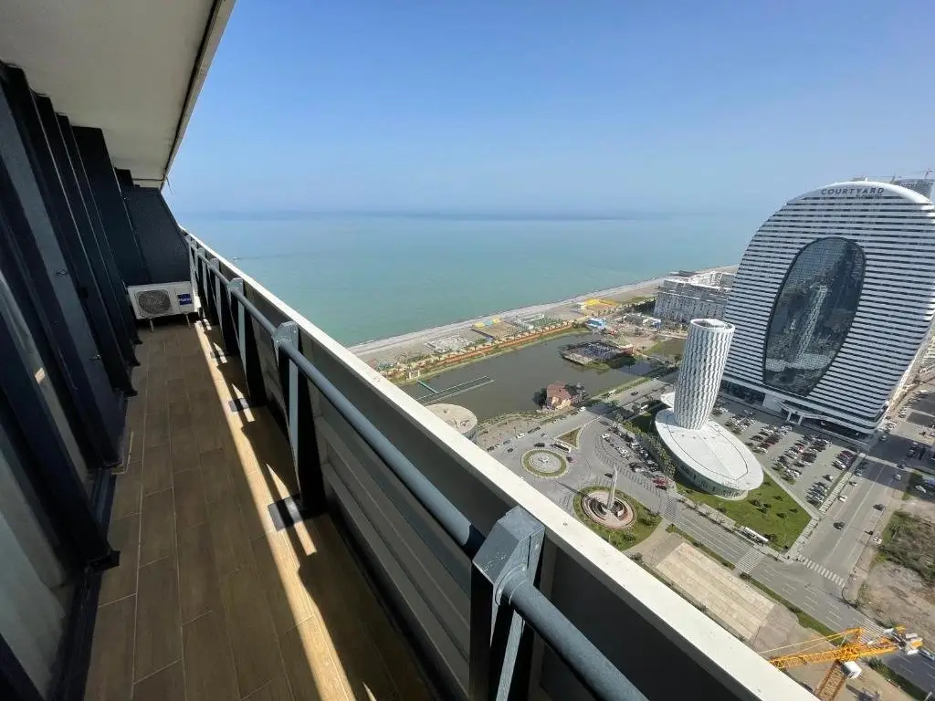 Батуми: ManCo Orbi City 45 floor