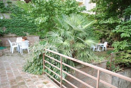 Тбилиси: Bewick's Vake Guesthouse