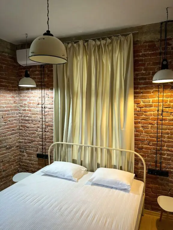 Кутаиси: Black Tomato Hostel Kutaisi