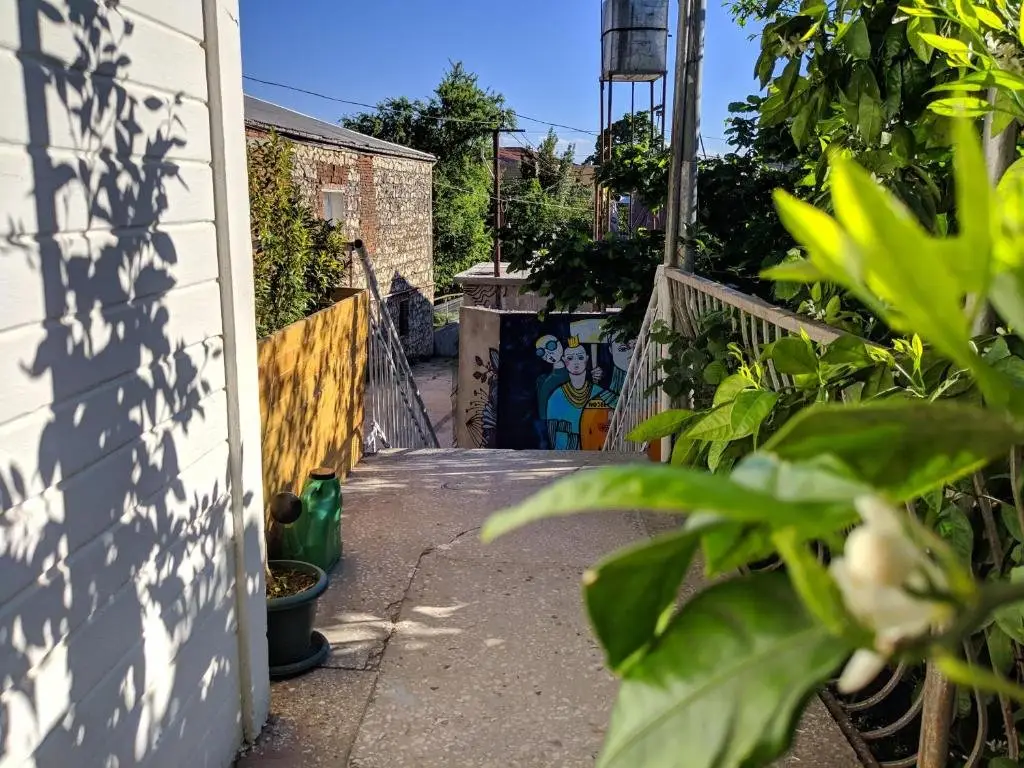 Кутаиси: Black Tomato Hostel Kutaisi