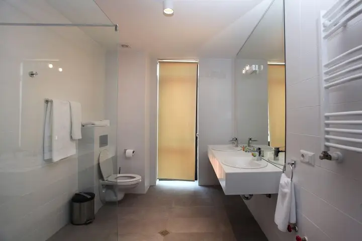 Тбилиси: L.M Club Hotel Mimino