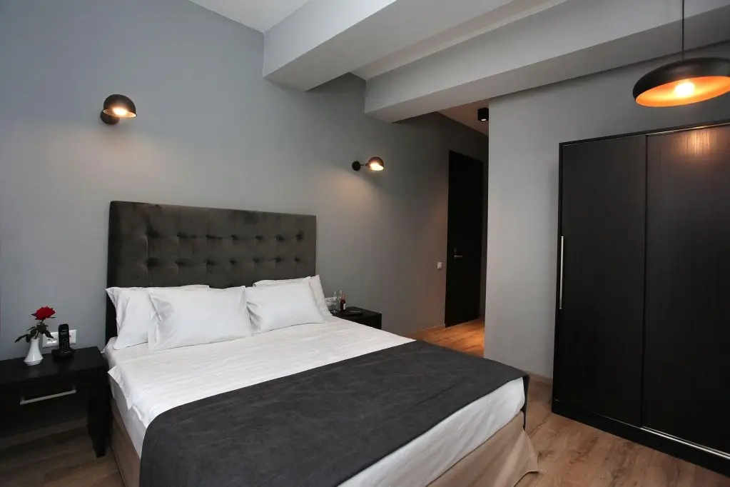 Тбилиси: L.M Club Hotel Mimino