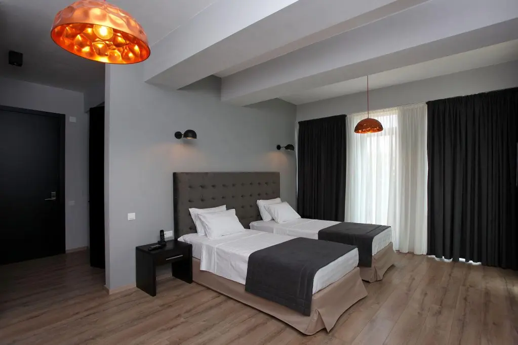 Тбилиси: L.M Club Hotel Mimino