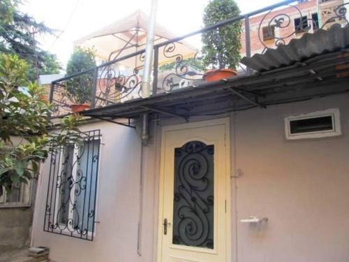 Тбилиси: Best Located, Stylish House.