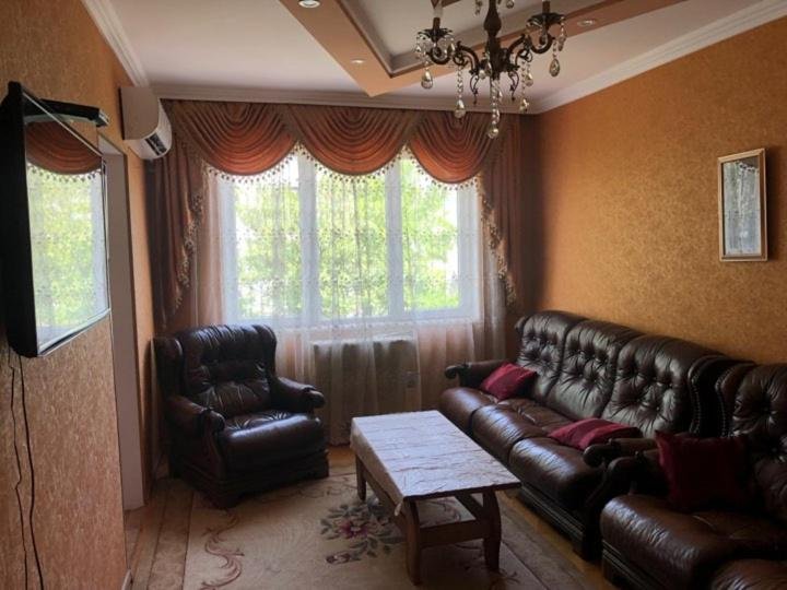 Кутаиси: Lana'S Home