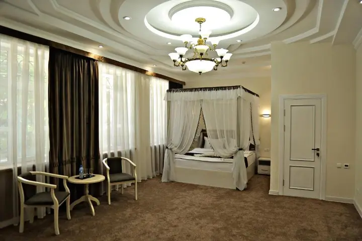 Ташкент: Hotel PARADISE