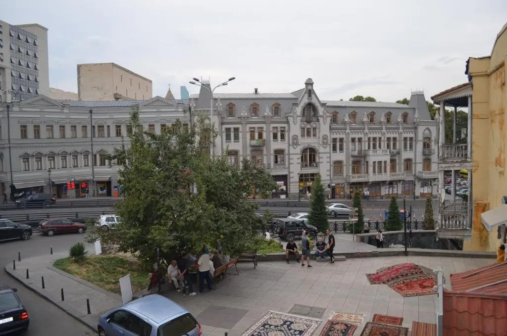 Тбилиси: Silver Street Apartment