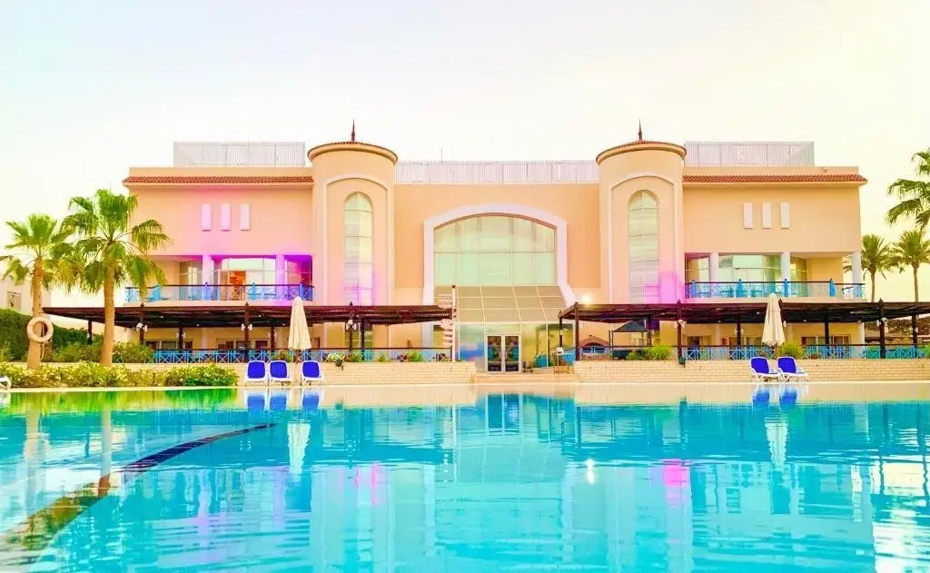 Курортный отель Ivy Cyrene Island Resort — фото 1