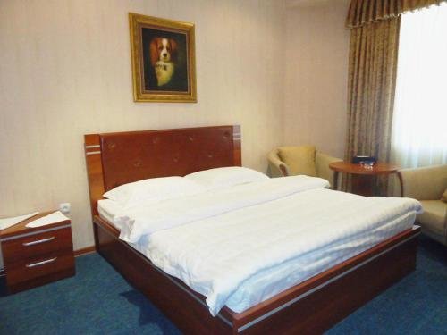 Навои: Zarafshan Grand Hotel