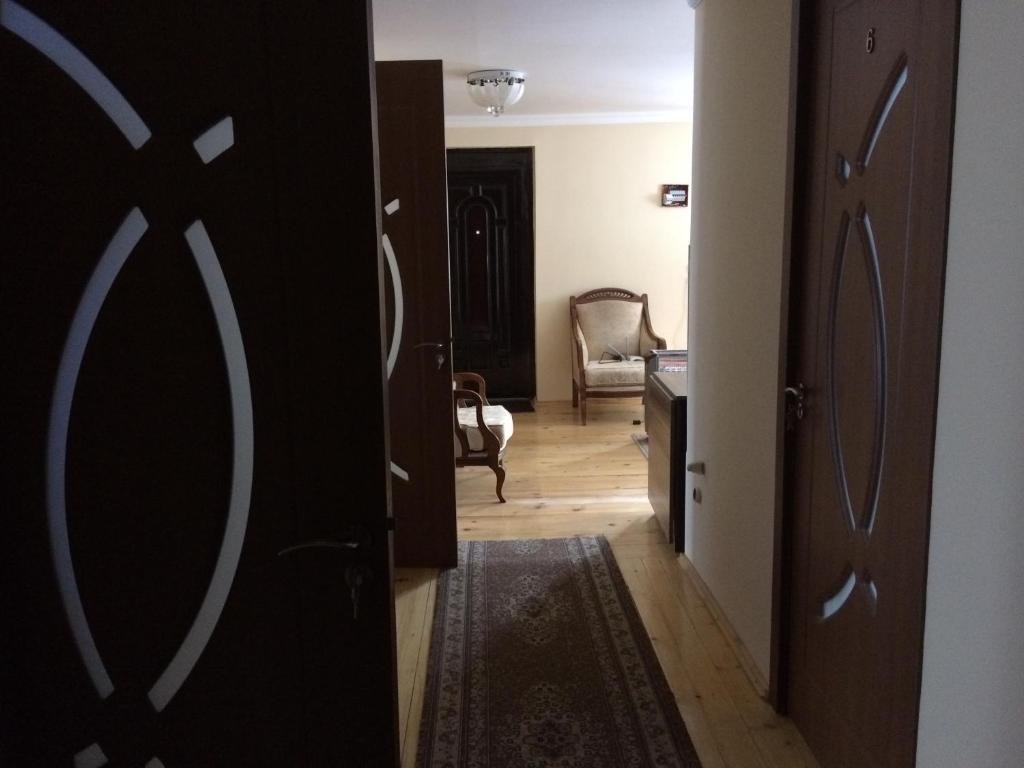 Местиа: House Mon Amie