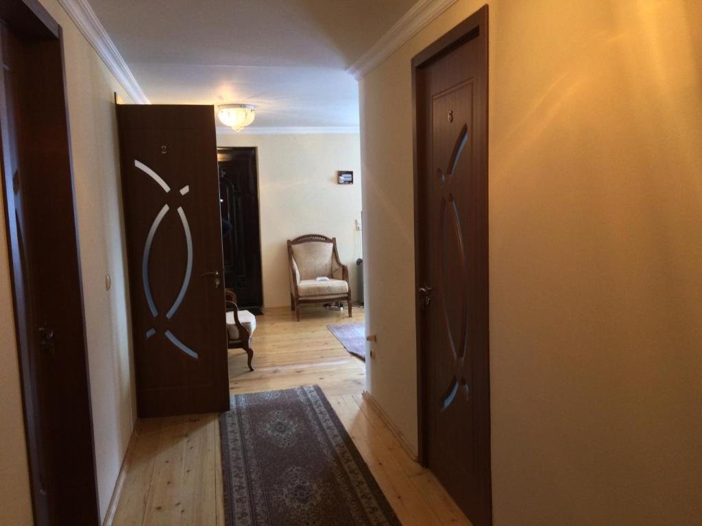 Местиа: House Mon Amie