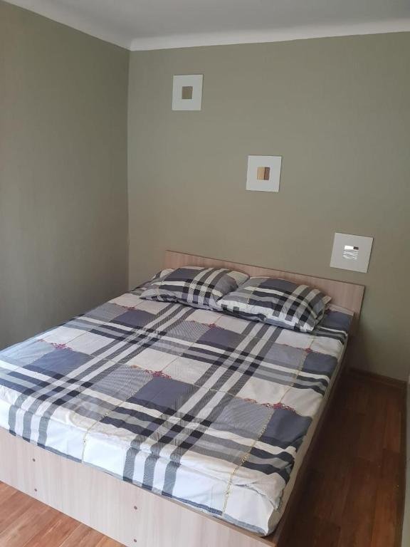 Новосибирск: Apartment on Red Avenue